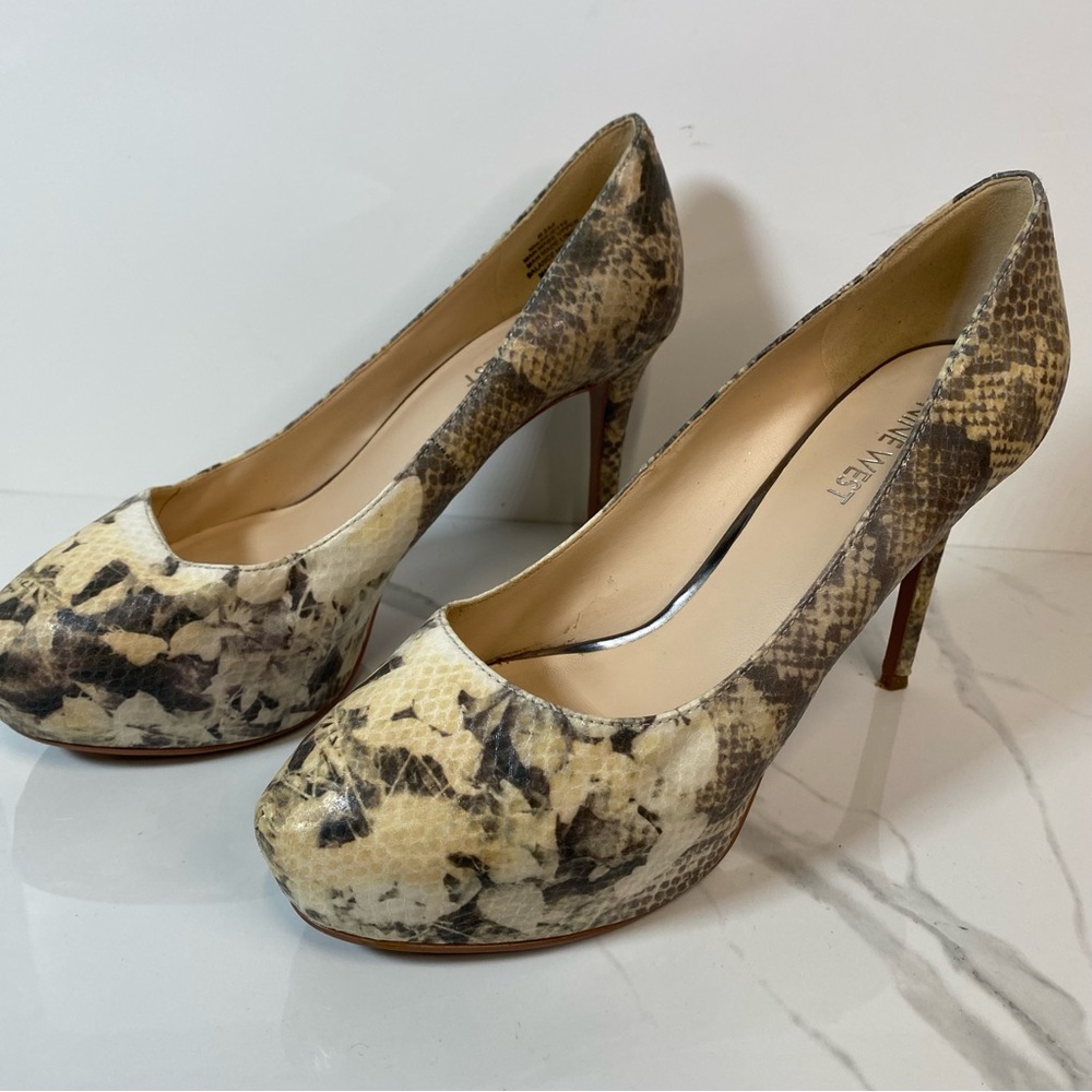 NINE WEST Women's "Juliette" Beige Gray Snakeskin Print Platform Heels Sz 6.5 - Picture 3 of 6